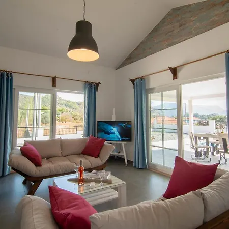 Lovely Villa With Private Pool Surrounded By Nature Near Dalyan شقة *
