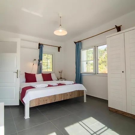 Lovely Villa With Private Pool Surrounded By Nature Near Dalyan 아파트 *